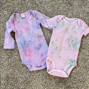 Hand died newborn to 3 mo 0-3 month onesies